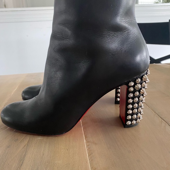 Christian Louboutin Suzi Folk 85mm black leather booties size 37.5 - Picture 3 of 6